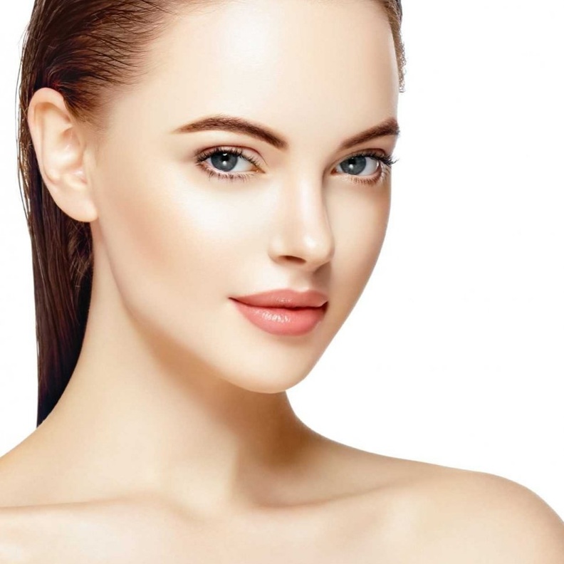  طرق العناية بالبشرة صباحاً قبل الخروج من المنزل