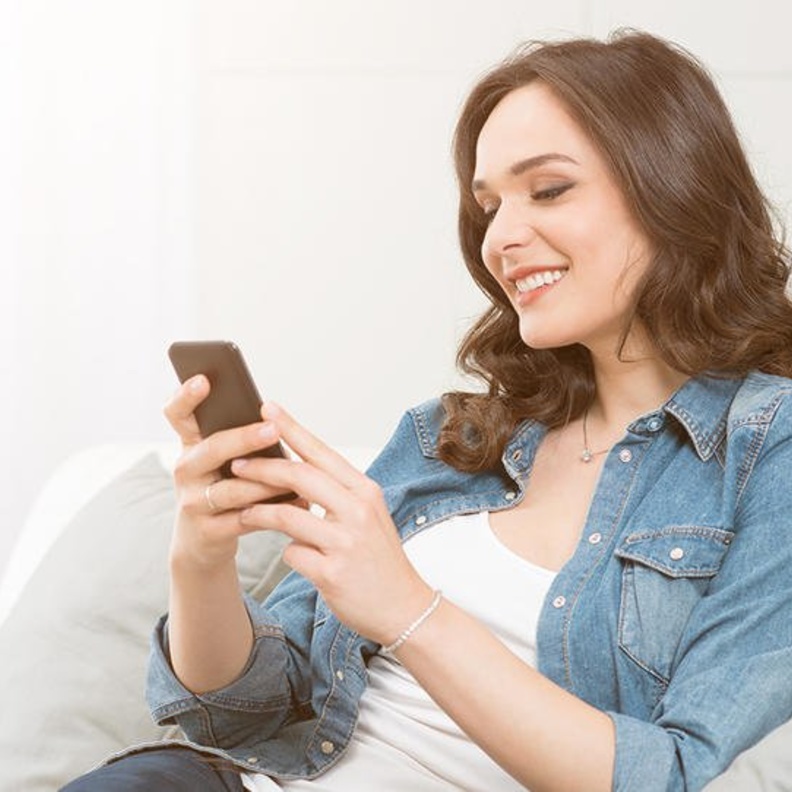  5 نصائح للزوجة عند سفر الزوج للعمل بالخارج