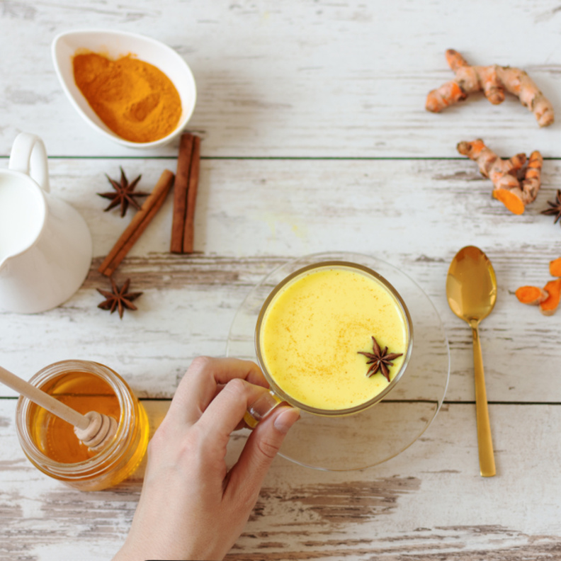 فوائد الكركم الصحية للعروس