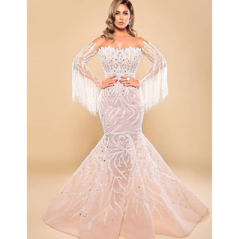 اطلالات راقية باللون الابيض من انستقرام مي سليم