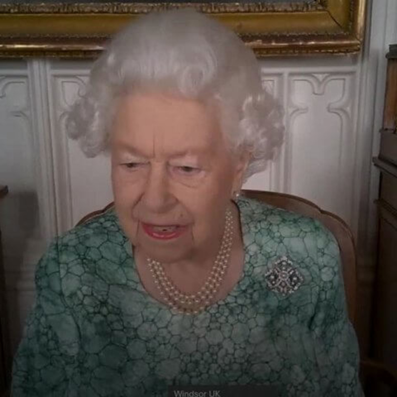 ملكة بريطانيا تتابع آخر تطورات بعثة فضاء تابعة لناسا