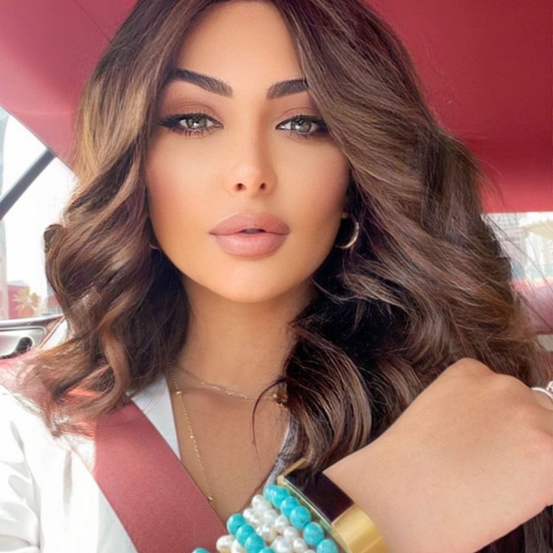 صور 4 نجمات لفتن الأنظار مؤخرا بشبههن مع نجمات أخريات