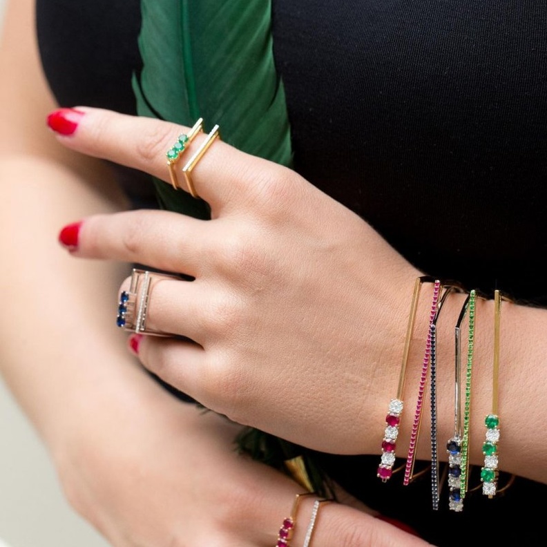 تصاميم مجوهرات ملونة لعروس الربيع من دار Ghenej