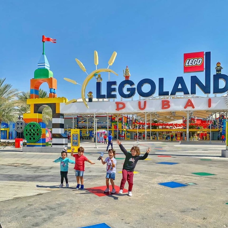 زيارة ممتعة الى دبي باركس آند ريزورتس