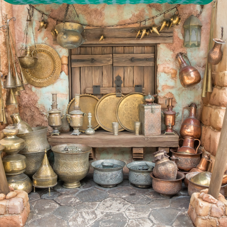 فإن الجزء التاريخي من دبي لم يختفِ من المشهد أبدًا