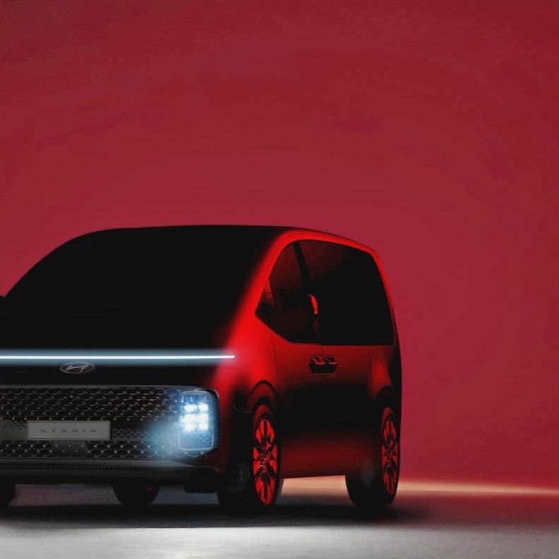 هيونداي تكشف عن ميني فان جديدة كليا