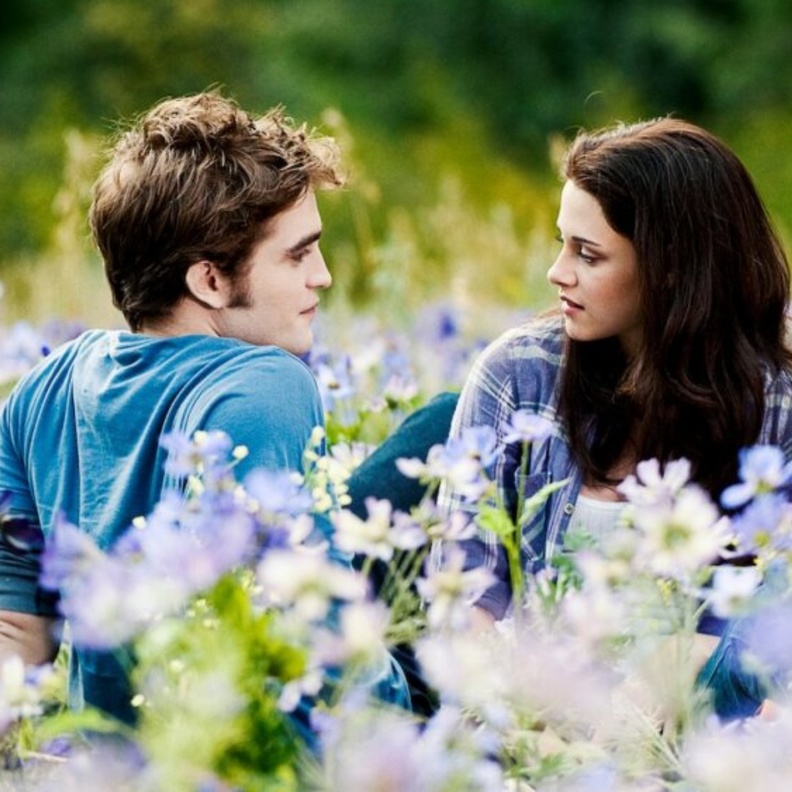 إدوارد وبيلا في فيلم The Twilight Saga Eclipse (2010)