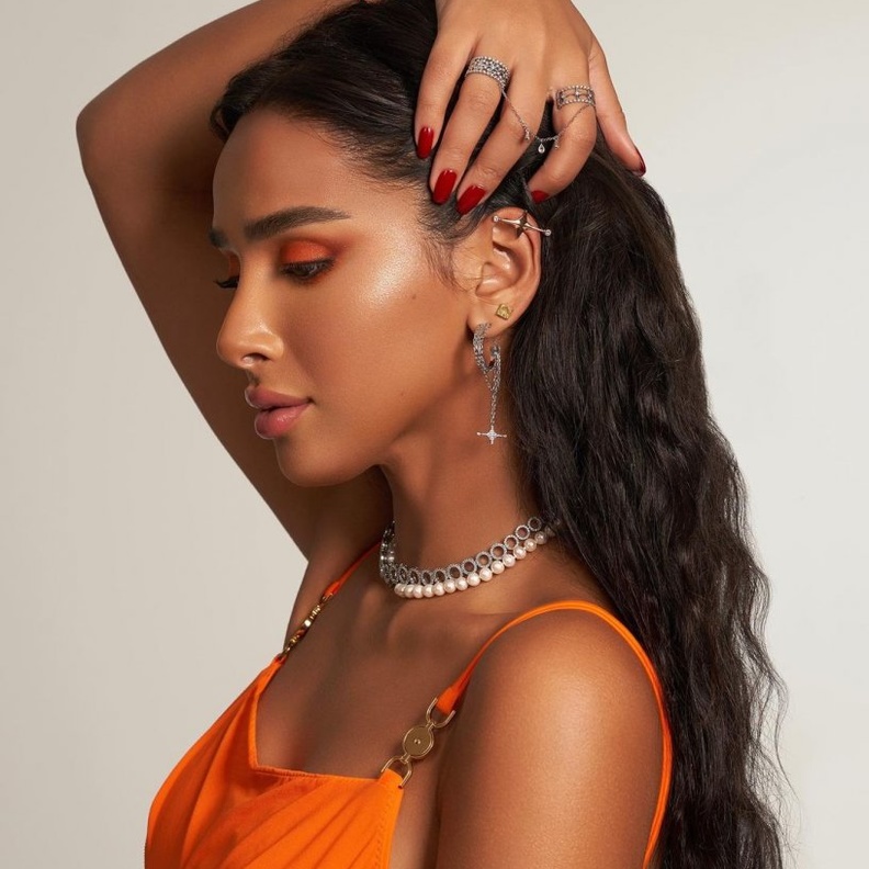 اطلالات جمالية ملفتة من المدونة السعودية هلا عبدالله