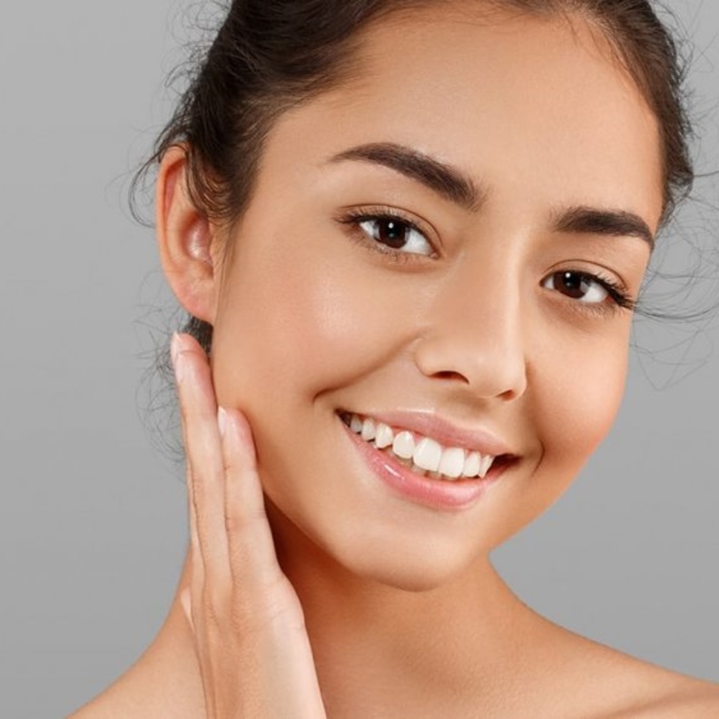 أفضل التقنيات التجميلية لازالة ندوب الوجه