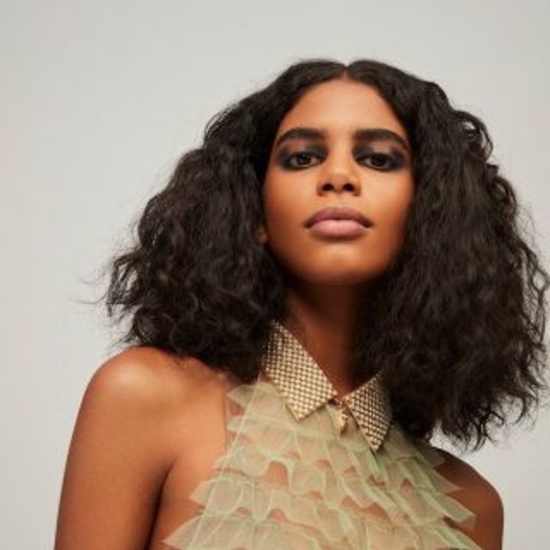 ماكياج لمجموعة Dior للألبسة الجاهزة لخريف وشتاء 2021-2022