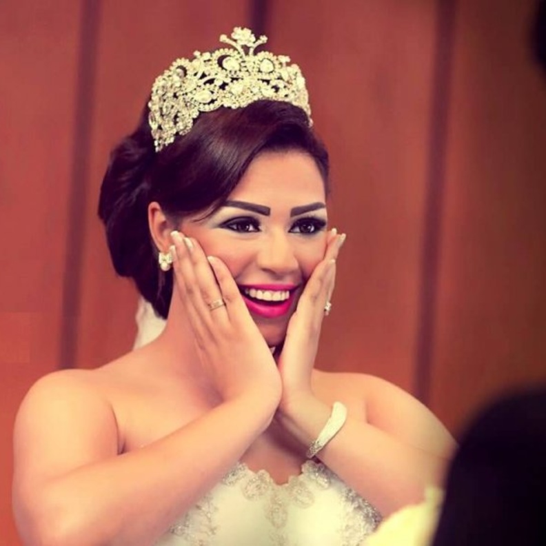 شاهيناز التي غنت لزوجها في ليلة الزفاف انا بعشقو انتهت علاقتها به بالمحاكم 