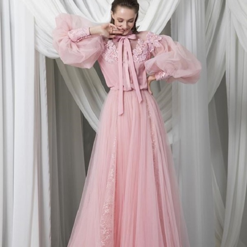 فساتين لأم العروس من طوني ورد