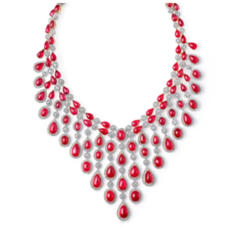 قلادة من فابرجيه Fabergé