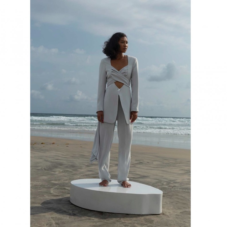 مجموعة RĒNWA YASSĪN لربيع وصيف 2021