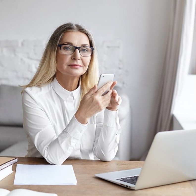 أنشطة فكرية واجتماعية تقي النساء من الخرف