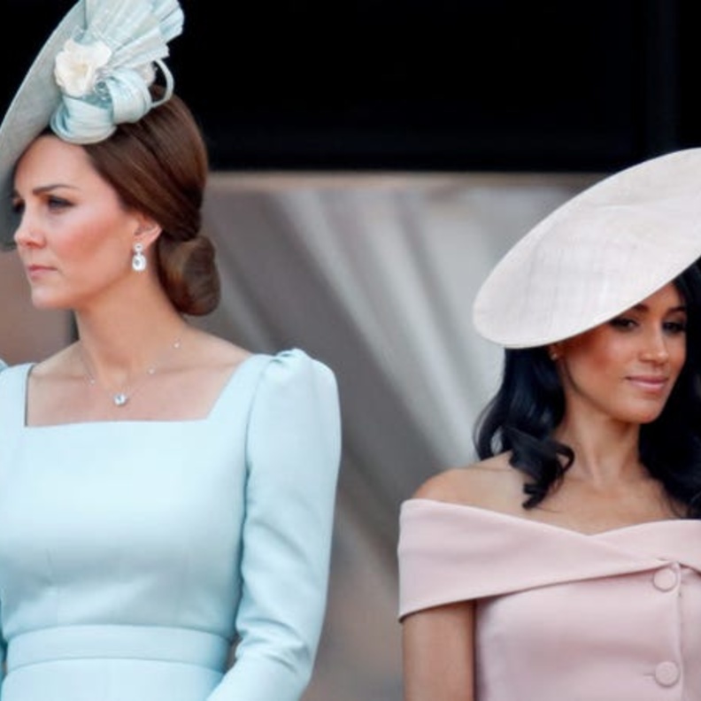 مواقف حمى فيها القصر العائلة المالكة البريطانية من الصحافة.. فما هي؟