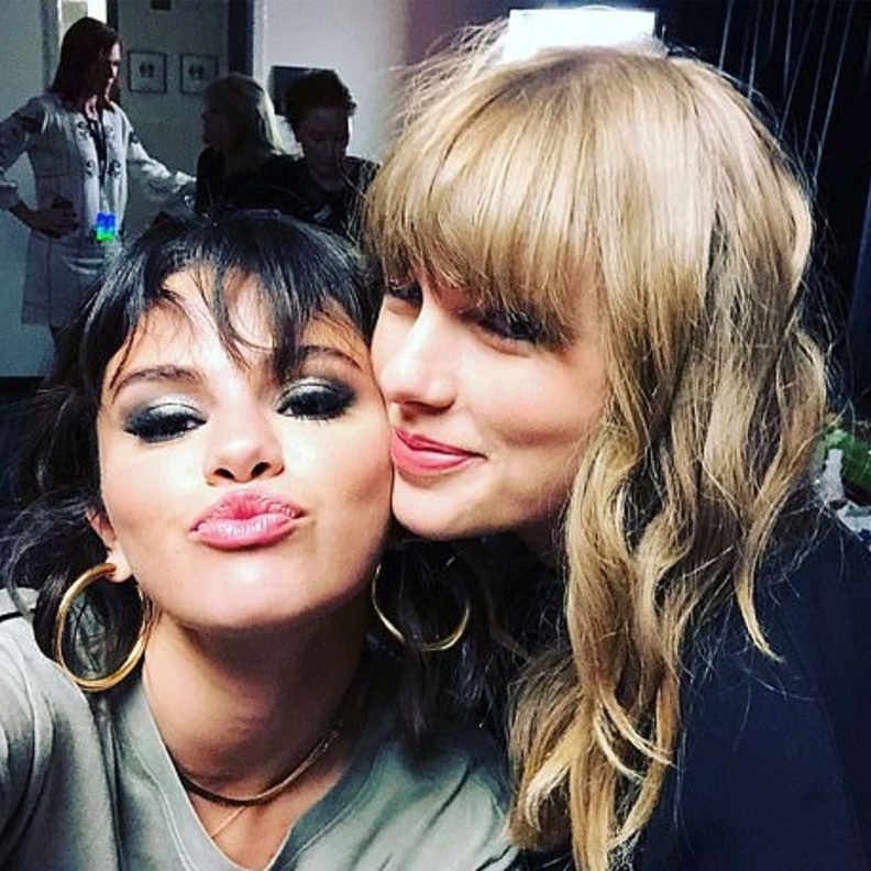 سيلينا جوميز و تايلور سويفت