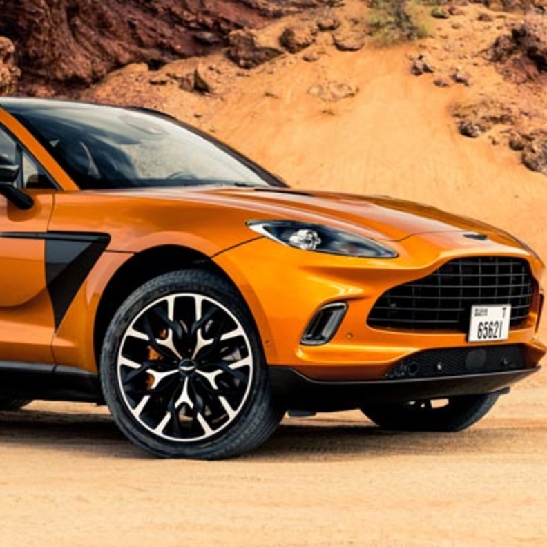سيارة "أستون مارتن دي بي إكس" Aston Martin DBX