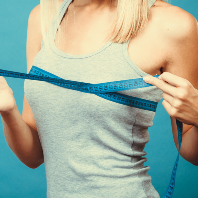 عملية شد الثدي بالخيوط وأهم أضرارها