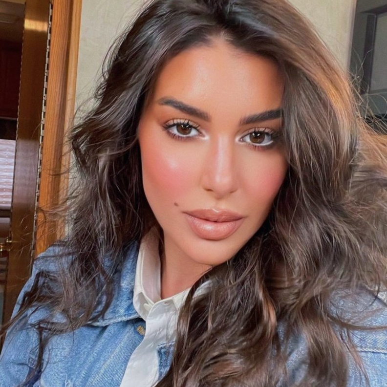 ياسمين صبري وأمل بوشوشة نادين نجيم يثرن الجدل بسبب التشابه بينهن