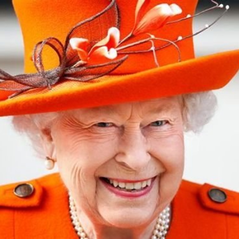 هكذا علقت الملكة على أنباء مولد طفل حفيدتها زارا تيندال
