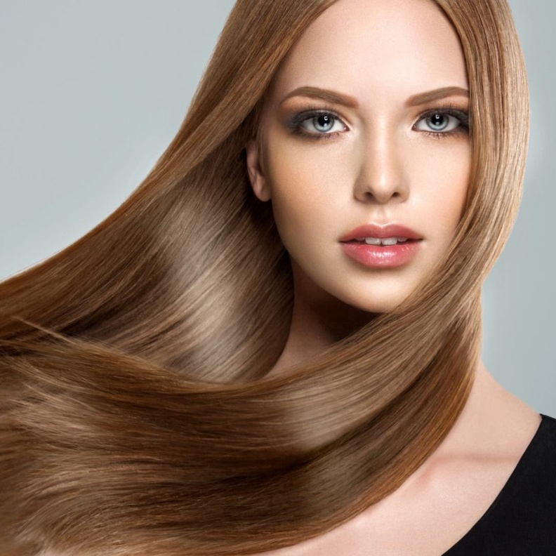 أفضل خلطات طبيعية لتنعيم الشعر وفرده في الربيع