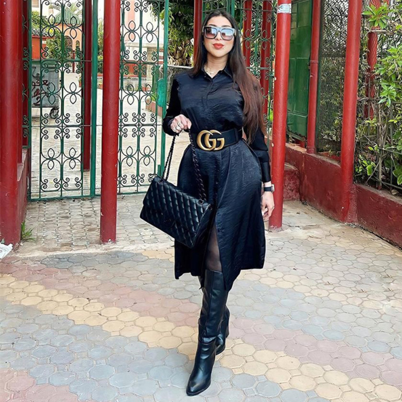 اطلالات انيقة باللون الاسود مع الفستان الفاخر من وحي دنيا بطمة