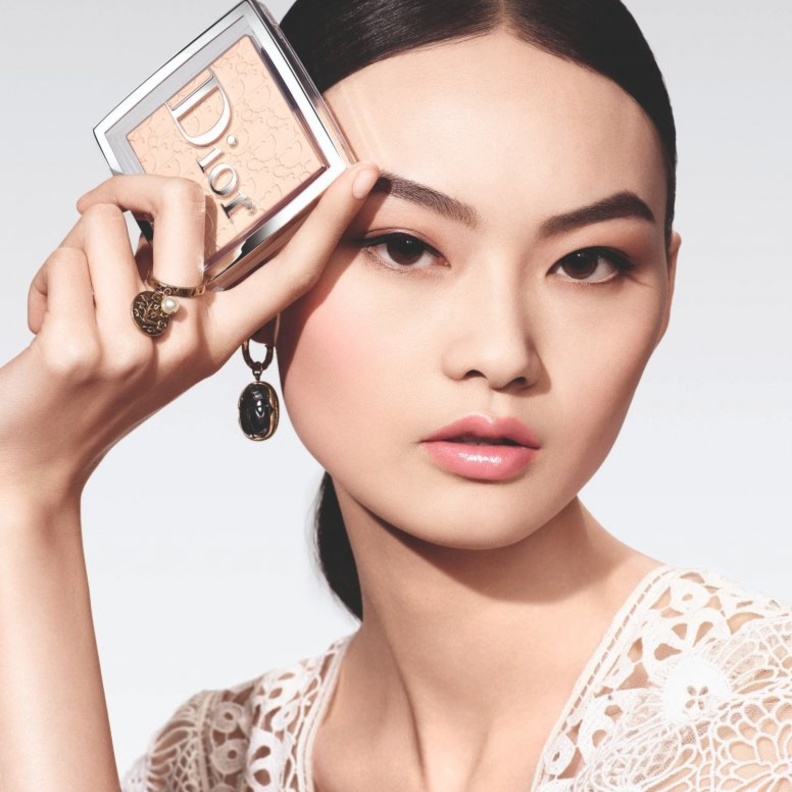 مستحضران جديدان ينضمان الى عائلة Dior Backstage