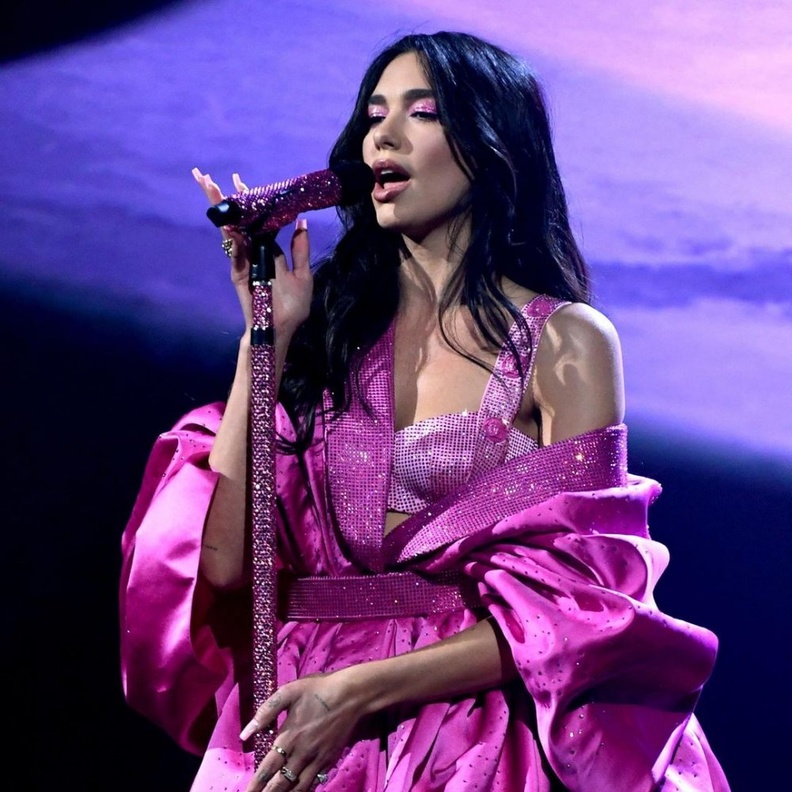  دوا ليبا Dua Lipa في حفل Grammys 2021