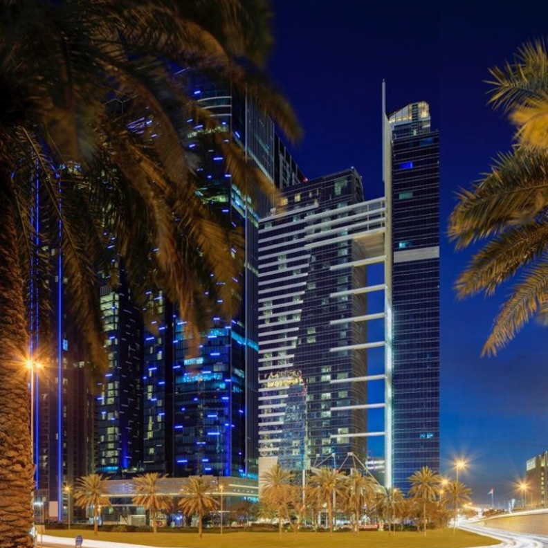 فندق ذا إتش دبي يطلق عروض مهرجان دبي للمأكولات