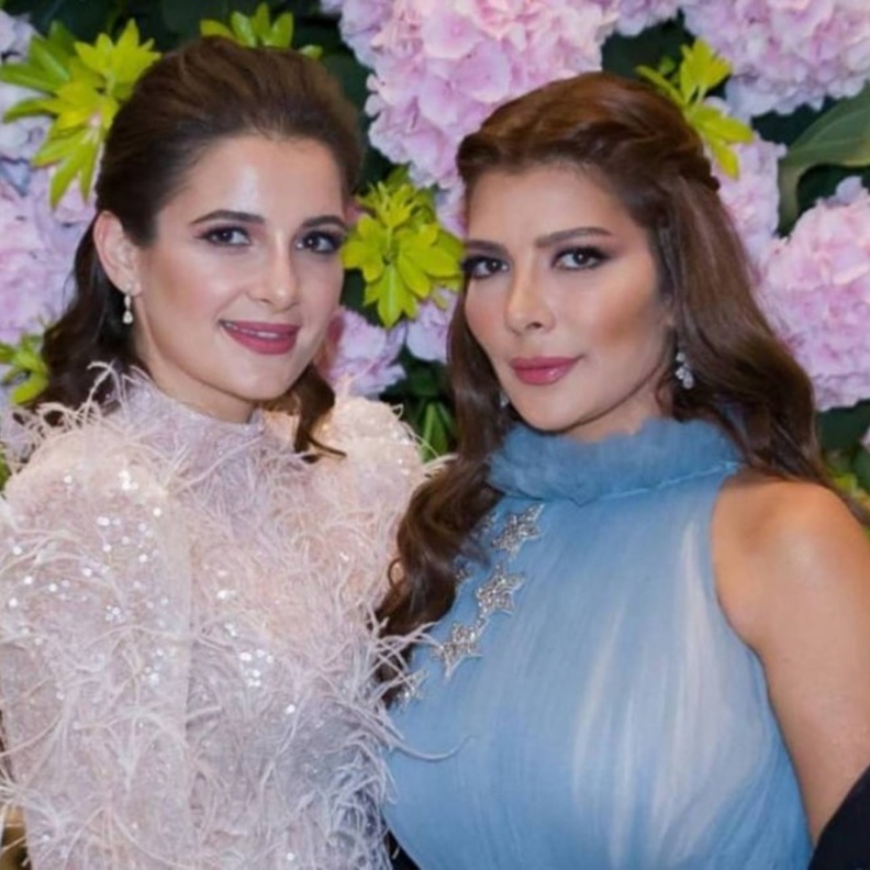  شام الذهبي تعلن خطوبتها