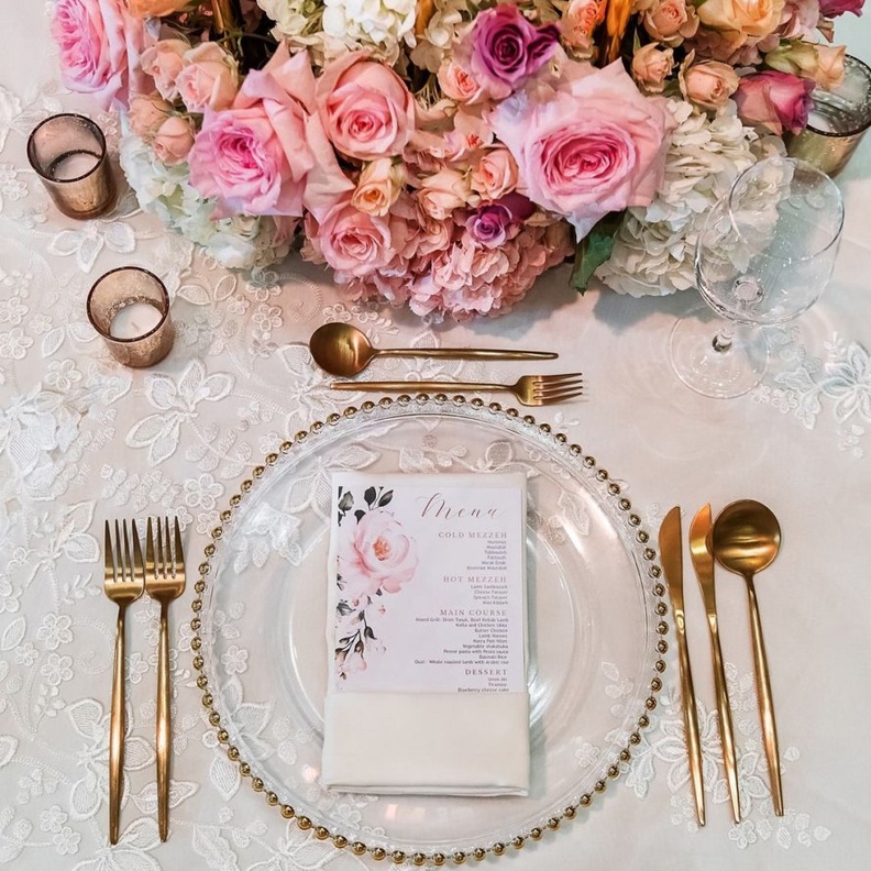  ثيمات زفاف ربيعية باللون الزهري لزفافك من Jam Wedding Planner