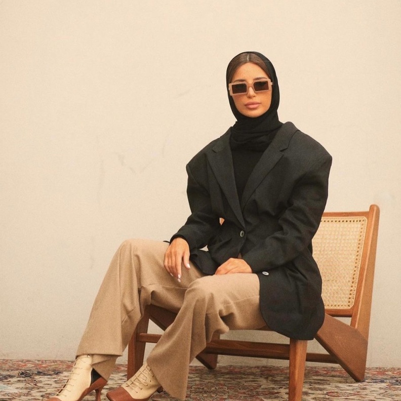 موديلات نظارات شمسية للمحجبات بتصاميم عصرية من الفاشينيستا