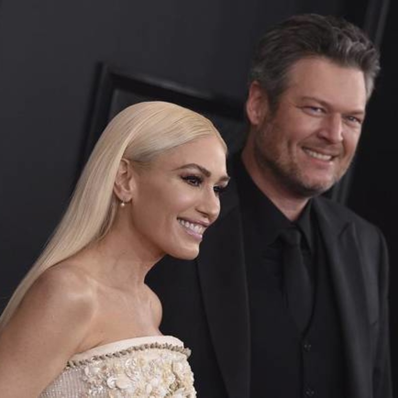 نجوم يتطوعون لإحياء حفل زفاف بليك شيلتون وغوين ستيفاني