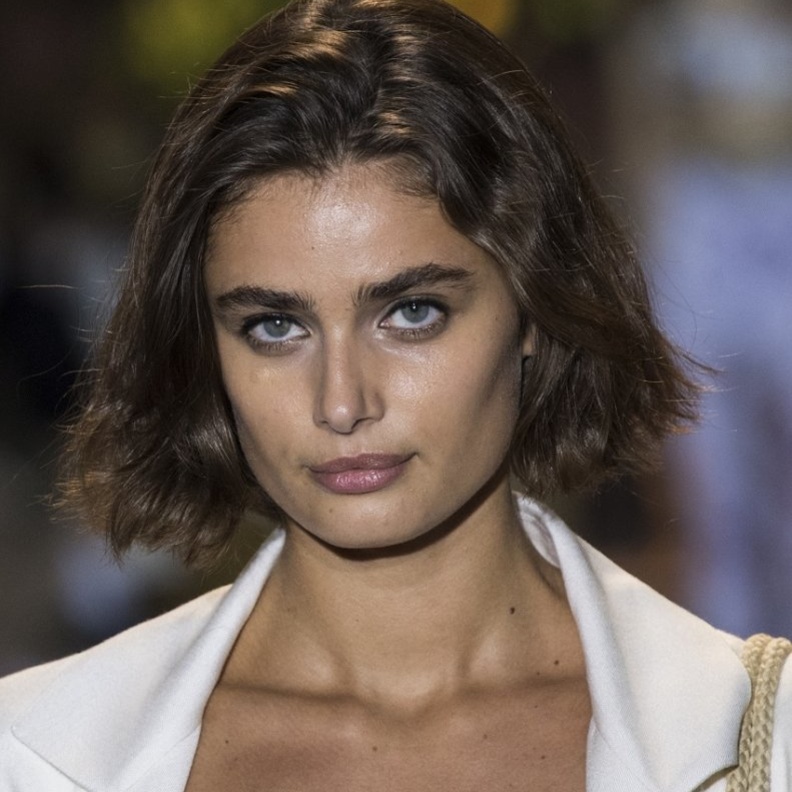 قصات شعر كاريه قصيرة لرمضان 2021 من Etro 2021