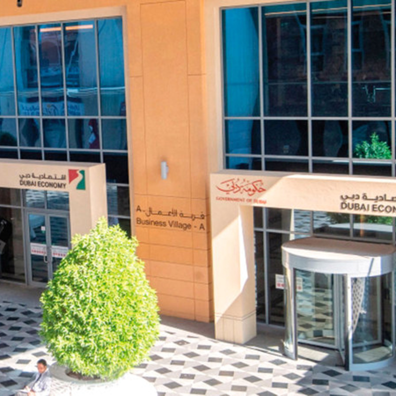 انخفاض نسبة إغلاق المؤسسات المخالفة للإجراءات الاحترازية في دبي