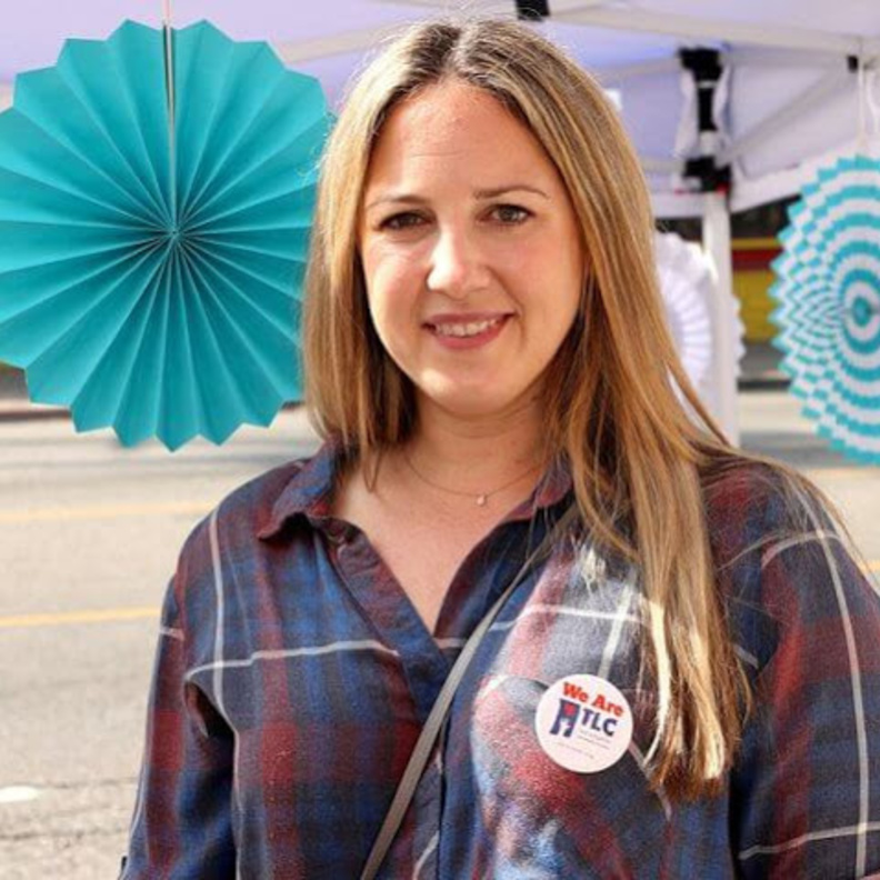 الأميرة ثيودورا تتطوع للعمل في خدمة استشارة قانونية خيرية في لوس أنجلوس