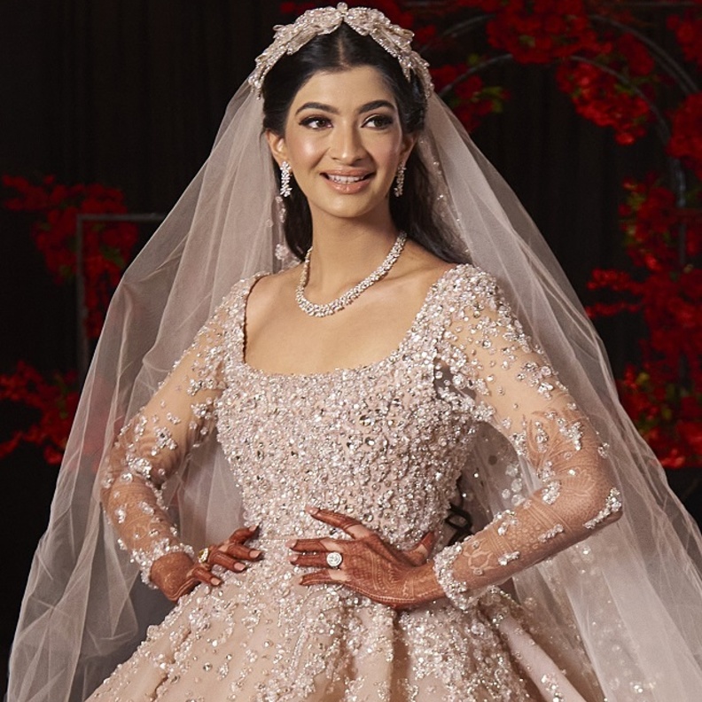  فستان زفاف من ايلي صعب