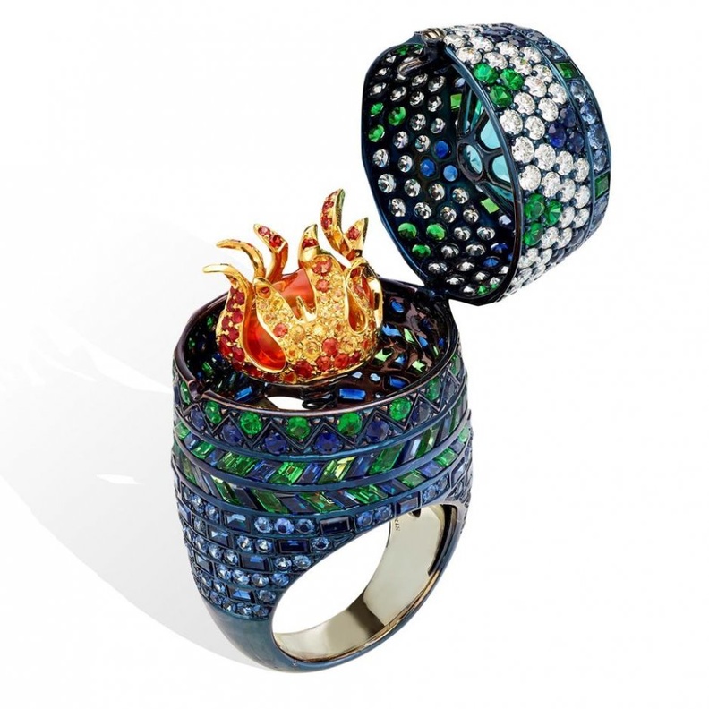 خاتم من ليديا كورتاي Lydia Courteille