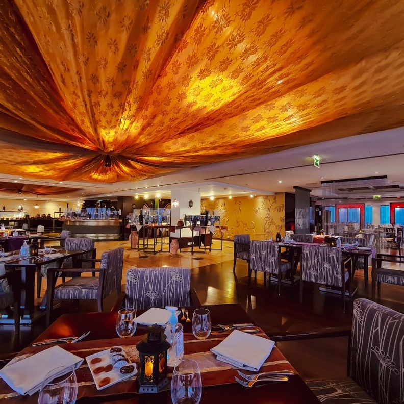 فندق "بارك ريجيس كريس كين"