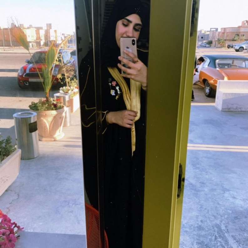 الباريستا السعودية الموهوبة خزنة السكيبي