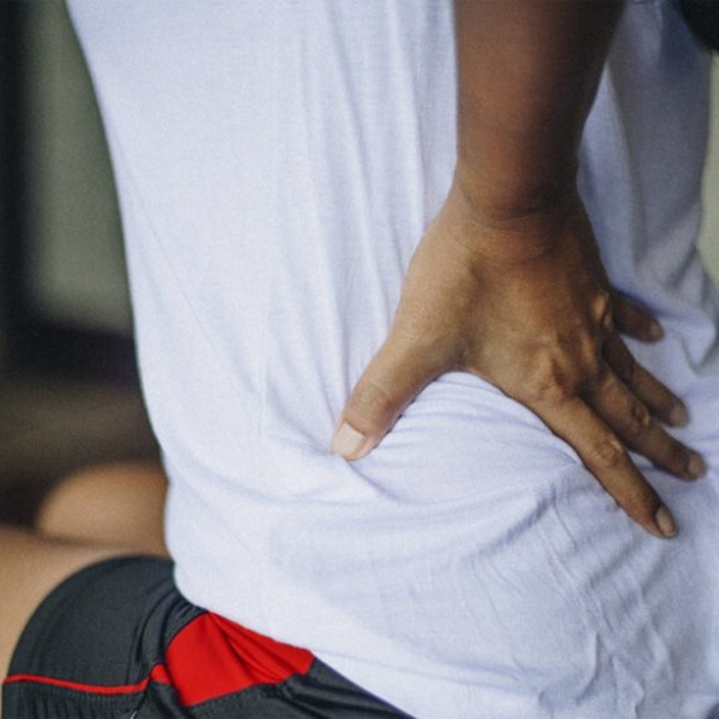  ما العلاقة بين فيتامين د وآلام الظهر