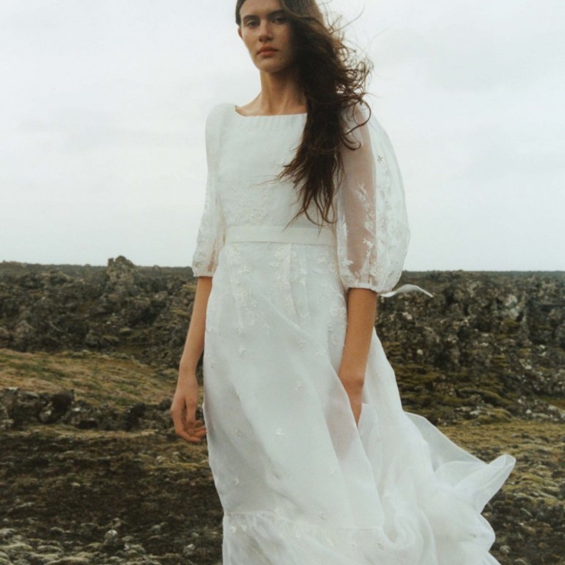  تشكيلةErdemالزفاف من منصة ماتشس فاشن