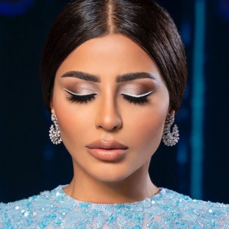 موديلات اقراط فاخرة بالالماس من وحي مهيرة عبد العزيز من دار Sarky Jewelry