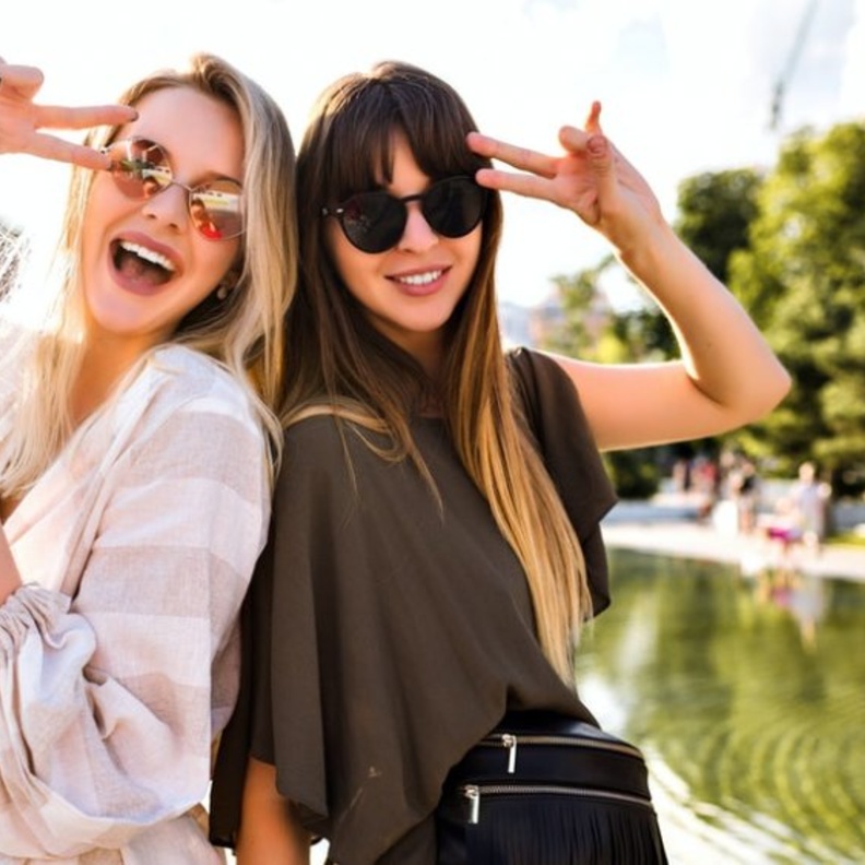 أكثر الأبراج وفاءً لمشاركة أسرارك معها