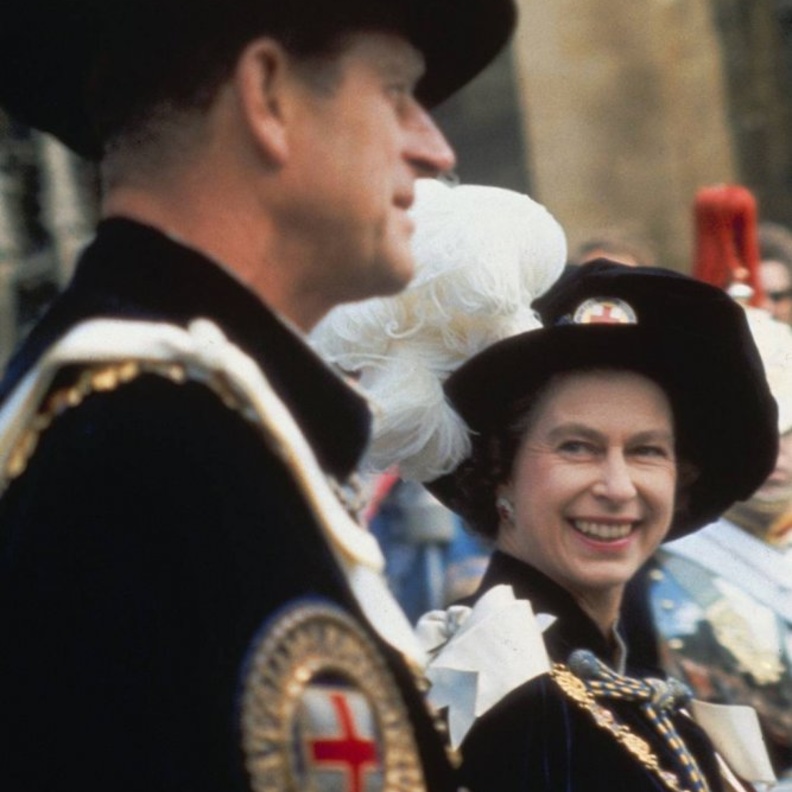 "الزوج الداعم".. كيف كان الأمير فيليب مصدر قوة ملكة بريطانيا؟