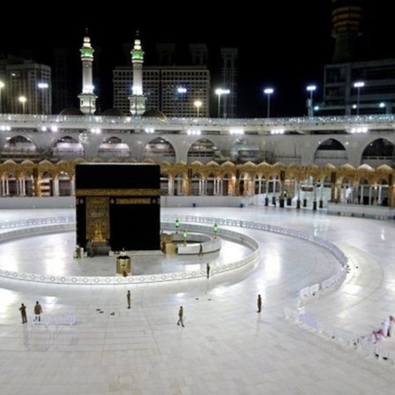 وزارة الحج والعمرة تعلن آلية إصدار وحجز تصاريح العمرة والصلاة والزيارة