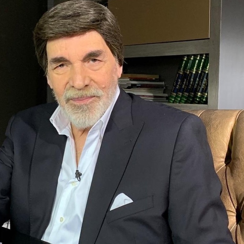 ياسر العظمة