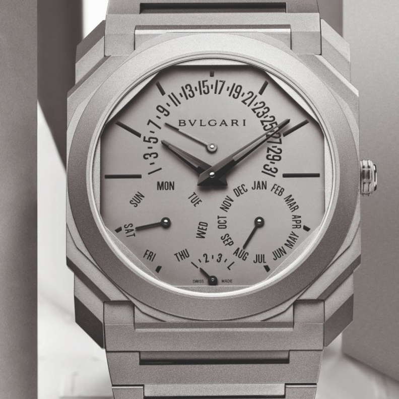 أوكتو فينيسيمو بيربيتشوال كالندر بلاتينيوم OCTO FINISSIMO PERPETUAL CALENDAR PLATINUM