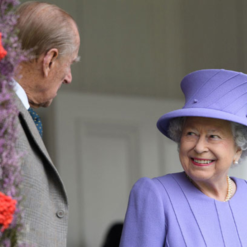 لماذا رفض الأمير فيليب الحصول على صورة الملكة كهدية؟